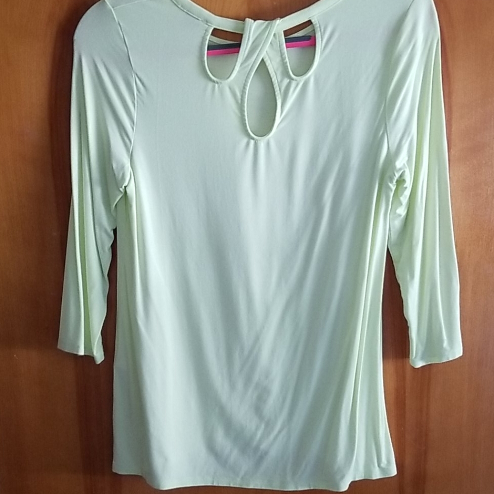 Top - Picture 2 of 2